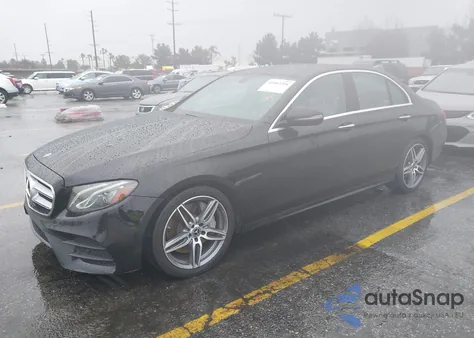 2018 Mercedes-Benz E 300 z USA, uszkodzony, nr VIN WDDZF4JB3JA395984